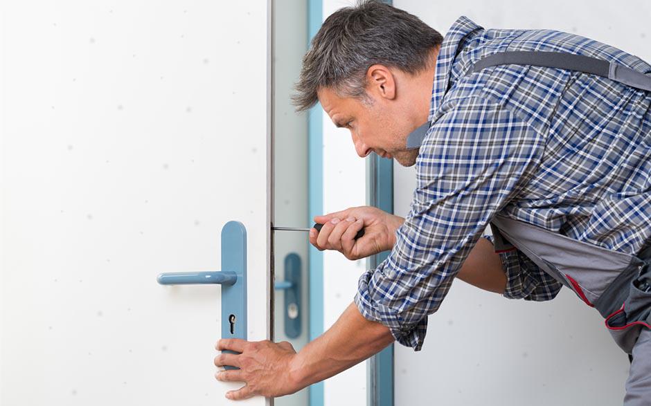 changement porte Achères